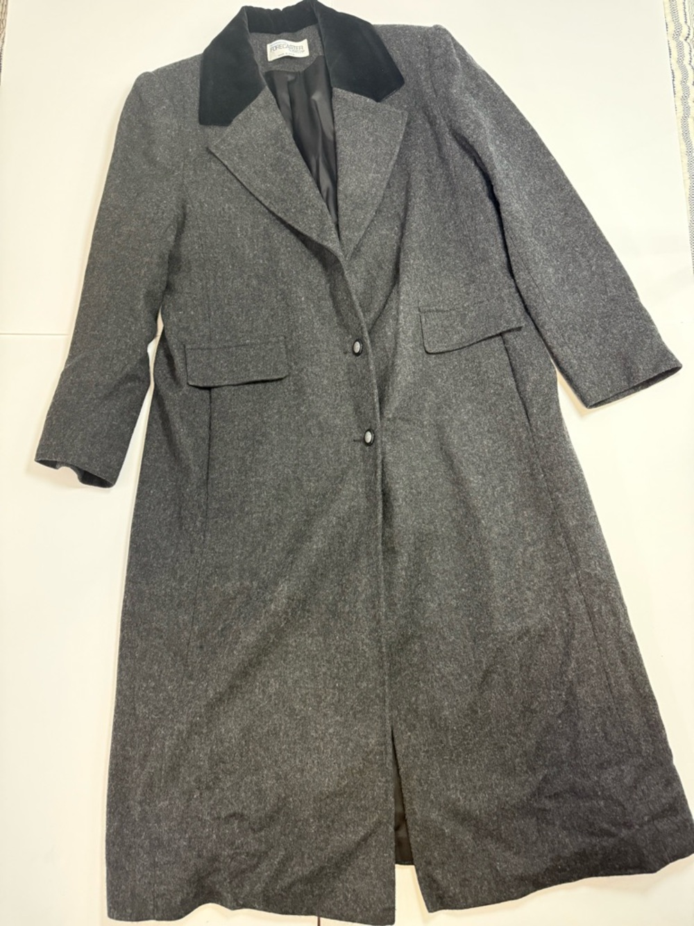 Vintage Forecaster of Boston Women's Gray Wool Coat with Black Velvet Collar